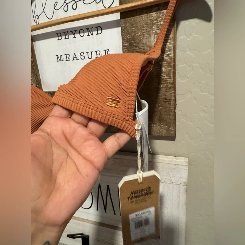 Billabong Tanlines Ceci Triangle Bikini Top sz large new with tags  MSRP $69.95 - Picture 7 of 10